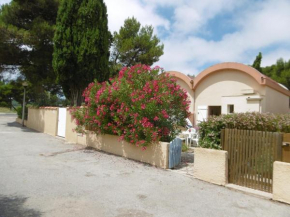 Villa T2 Mezzanine avec Terrasses au Calme, Proche Plage Grazel - 6 Pers, Parking - FR-1-796-66